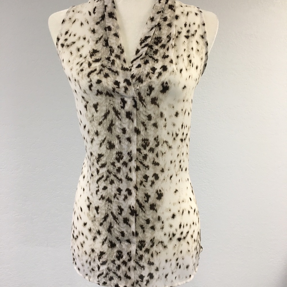 Violet+Claire sleeveless animal print top